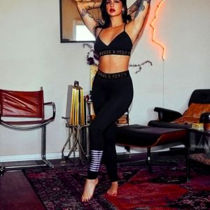 NEW: Medium High Waisted Fenty Leggings